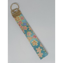keychain floral blue
