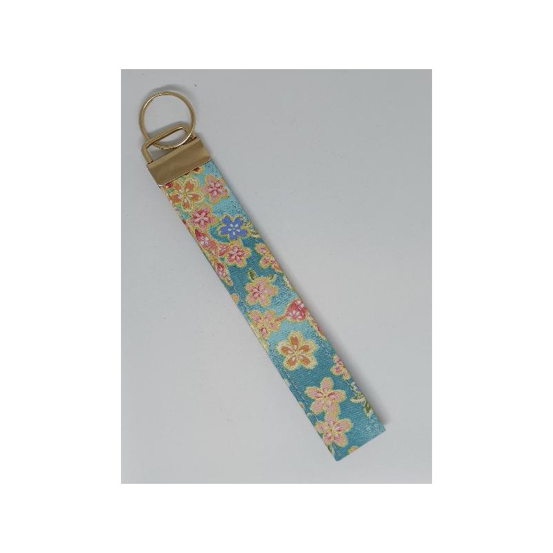 keychain floral blue